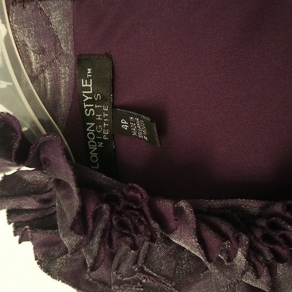 London Style NIGHTS Special Occasion Dress, Sz 4 Petite,     Plum Shimmer - Picture 3 of 5
